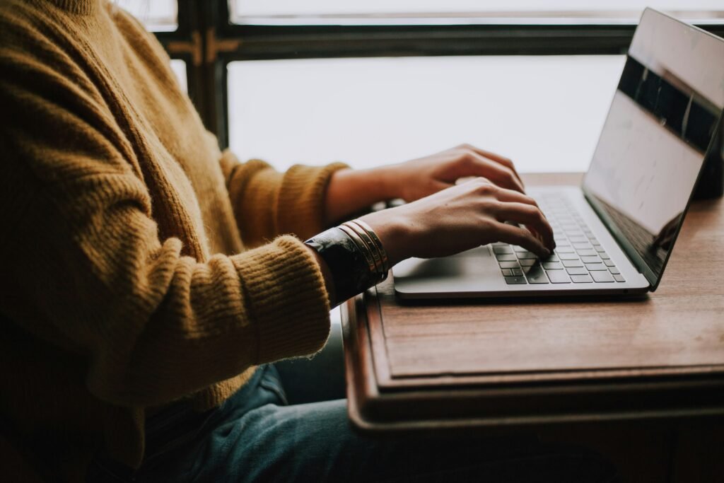 girl using laptop for SAT Reading And Writing
