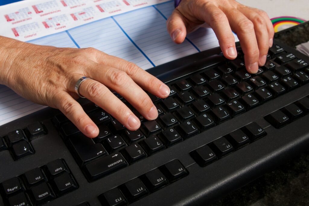 Man Typing - How to Calculate H Index